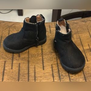H&M toddler suede like black boots, size 2.5-3.5, EUC